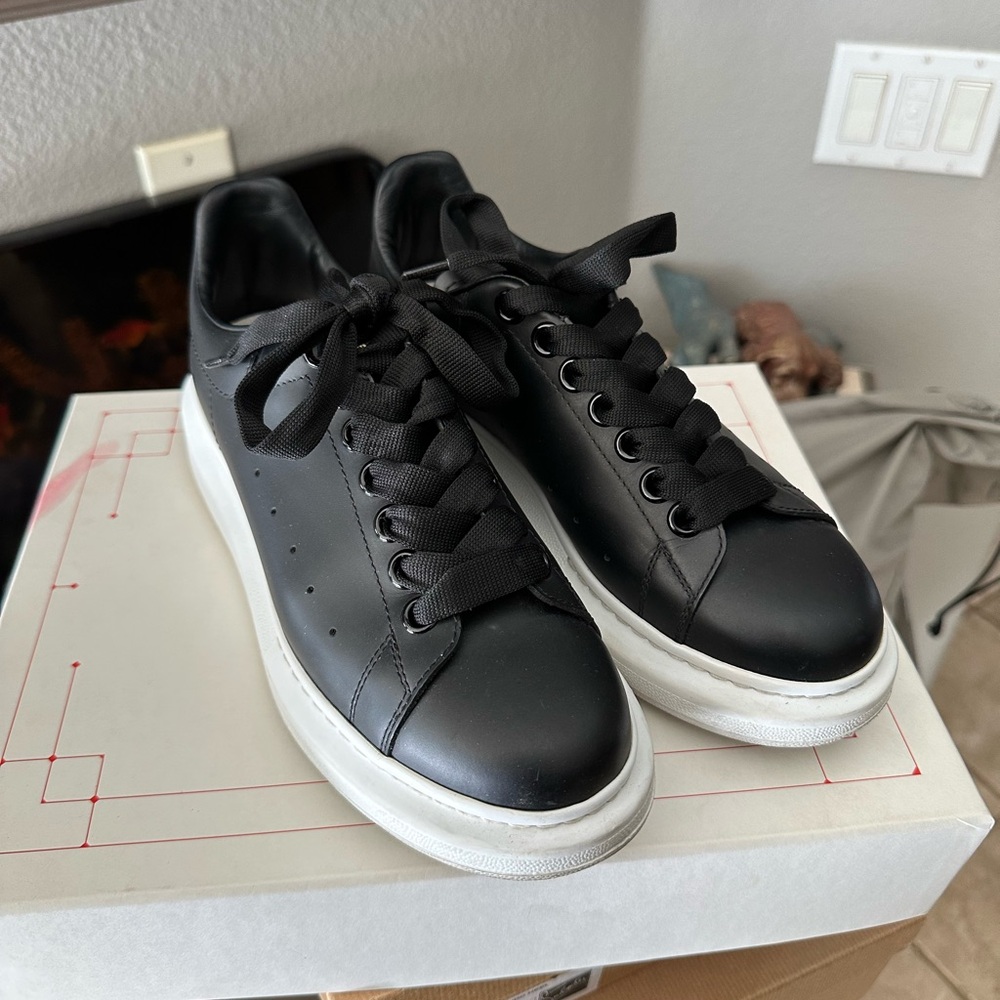 Alexander McQueen Sneaker